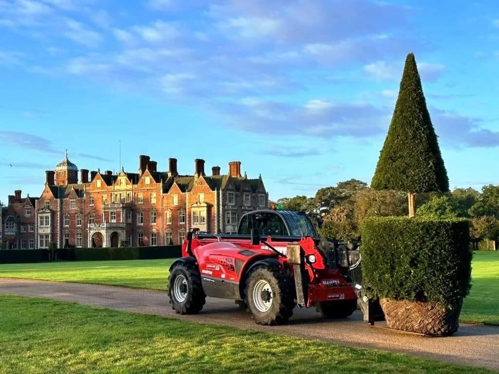 Careful handling of topiary on the estate